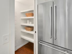 6842 28th Avenue NE, Seattle WA 98115