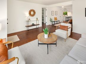 6842 28th Avenue NE, Seattle WA 98115