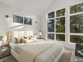 10746 Interlake Avenue N, Seattle WA 98133