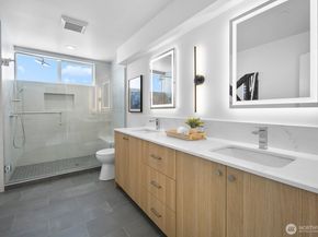 8831 C Wallingford Avenue N, Seattle WA 98103