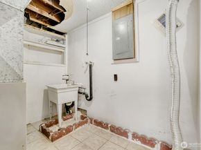 17028 Larch Way, Lynnwood WA 98037