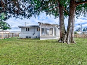 17028 Larch Way, Lynnwood WA 98037