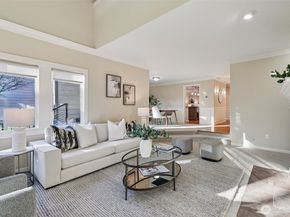 10331 NE 19th Place, Bellevue WA 98004