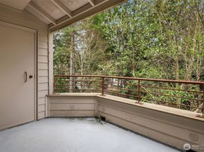 1750 152nd Avenue NE E311, Bellevue WA 98007