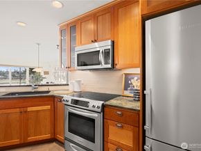 3100 Fairview Avenue E 302, Seattle WA 98102