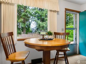 108 Sunnyhill Road W, Bremerton WA 98312