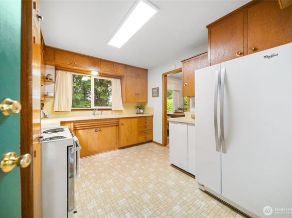 108 Sunnyhill Road W, Bremerton WA 98312