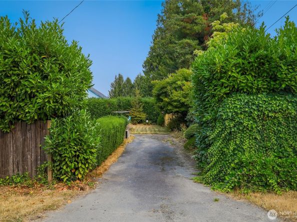 108 Sunnyhill Road W, Bremerton WA 98312