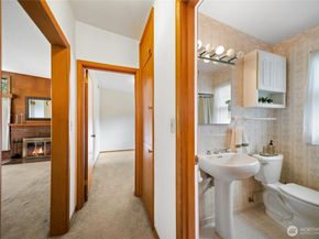108 Sunnyhill Road W, Bremerton WA 98312