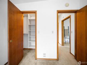 108 Sunnyhill Road W, Bremerton WA 98312