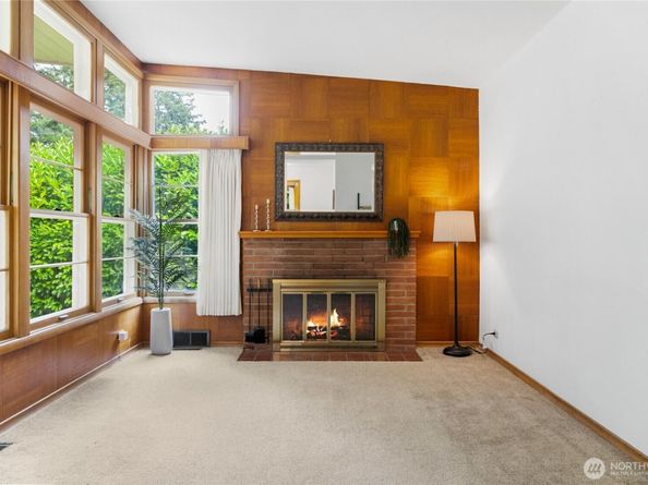108 Sunnyhill Road W, Bremerton WA 98312