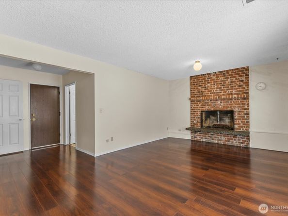 21423 122nd Place SE, Kent WA 98031