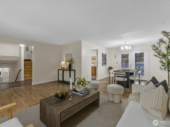21423 122nd Place SE, Kent WA 98031