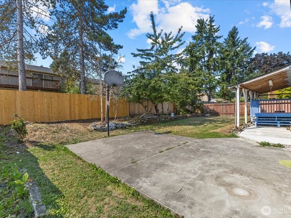 21423 122nd Place SE, Kent WA 98031