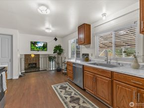 21423 122nd Place SE, Kent WA 98031
