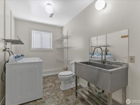 21423 122nd Place SE, Kent WA 98031