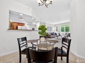 15300 112th Avenue NE A202, Bothell WA 98011