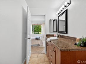 15300 112th Avenue NE A202, Bothell WA 98011