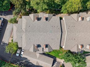 15300 112th Avenue NE A202, Bothell WA 98011