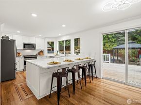 929 187th Place SW, Lynnwood WA 98036