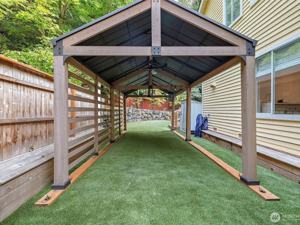 929 187th Place SW, Lynnwood WA 98036