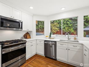 929 187th Place SW, Lynnwood WA 98036