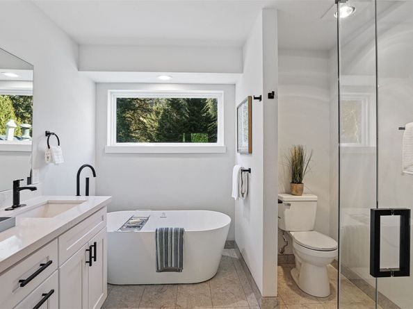 11006 325th Avenue SE, Issaquah WA 98027