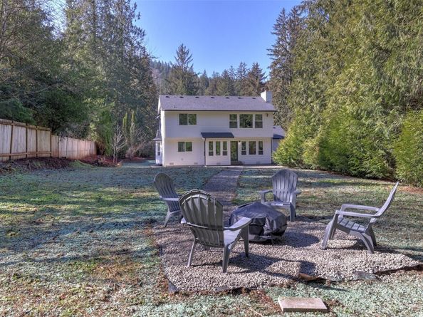 11006 325th Avenue SE, Issaquah WA 98027
