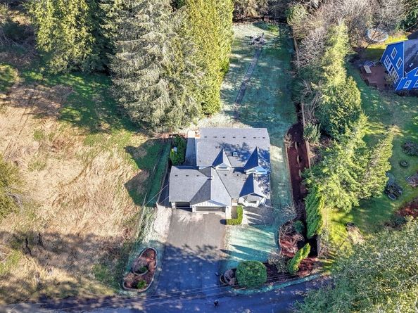 11006 325th Avenue SE, Issaquah WA 98027