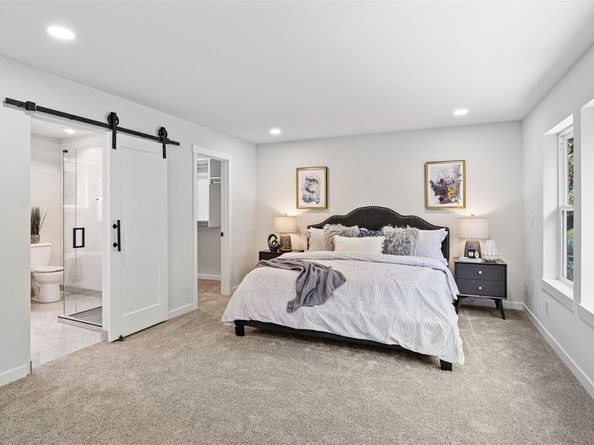 11006 325th Avenue SE, Issaquah WA 98027