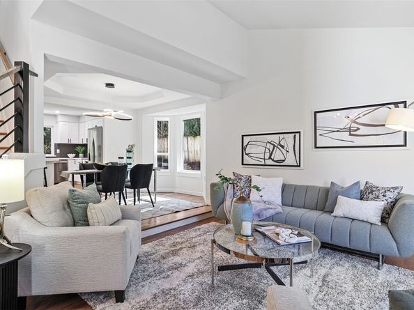 11006 325th Avenue SE, Issaquah WA 98027