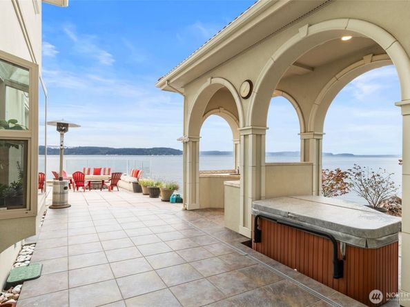 1881 NW Seclusion Cove Way, Poulsbo WA 98370