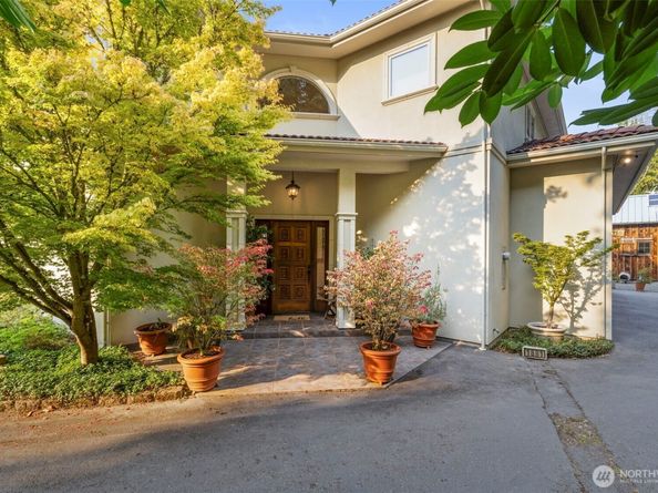 1881 NW Seclusion Cove Way, Poulsbo WA 98370