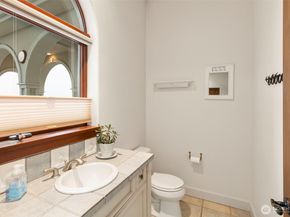 1881 NW Seclusion Cove Way, Poulsbo WA 98370