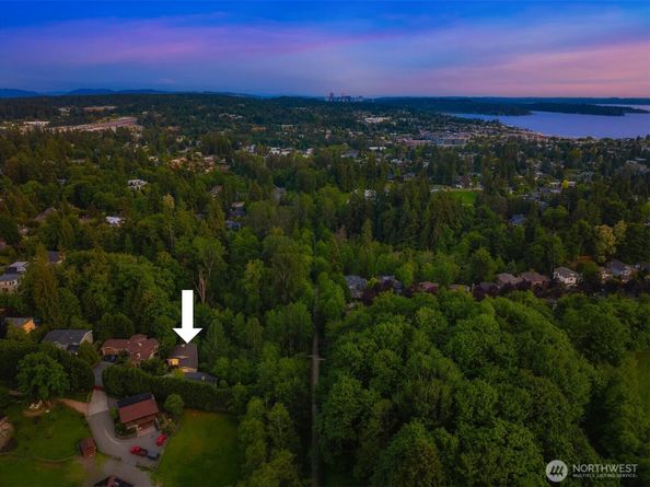 11005 NE 100th Place, Kirkland WA 98033