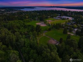 11005 NE 100th Place, Kirkland WA 98033