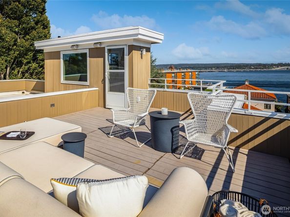 2345 43rd Avenue E, Seattle WA 98112