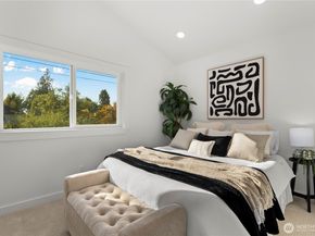 9735 Evanston Avenue N, Seattle WA 98103