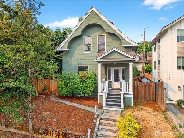 5253 Brooklyn Avenue NE, Seattle WA 98105