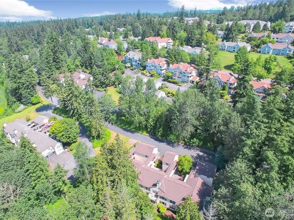 4228 221st Place SE 1083, Issaquah WA 98029