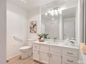 4228 221st Place SE 1083, Issaquah WA 98029