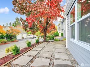 4228 221st Place SE 1083, Issaquah WA 98029