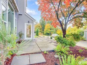 4228 221st Place SE 1083, Issaquah WA 98029