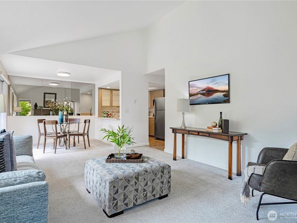 737 143rd Avenue NE E18, Bellevue WA 98007