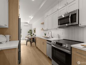 6249 Airport Way S B, Seattle WA 98108