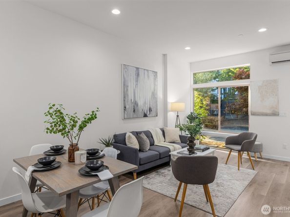 1203 B N Allen Place, Seattle WA 98103