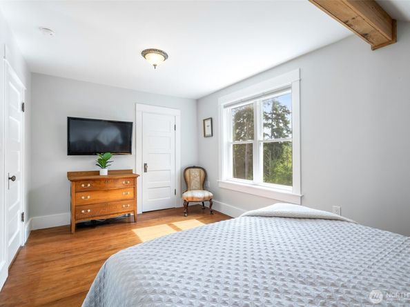 10110 SE Southworth Drive, Port Orchard WA 98366