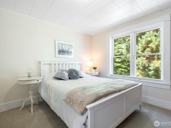 10110 SE Southworth Drive, Port Orchard WA 98366