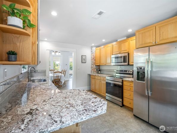 10110 SE Southworth Drive, Port Orchard WA 98366