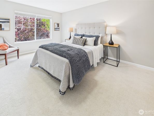 8818 230th Way NE, Redmond WA 98053